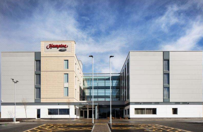 《bifa必发在全球》系列报道之一——英国布里斯托机场希尔顿欢朋酒店